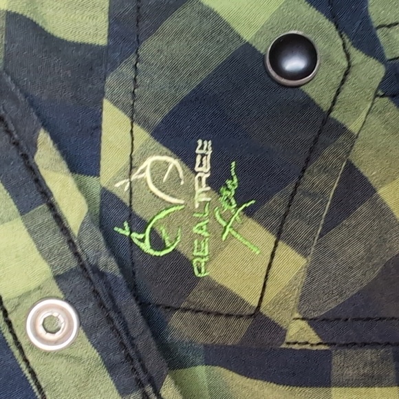 Realtree Button Up Snaps Long Sleeve Lightweight Plaid Shirt Mens Medium - Picture 6 of 10